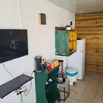 Casa Vale Ecotainer Hostel Lisboa