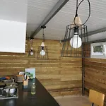 Casa Vale Ecotainer Hostel Lisboa