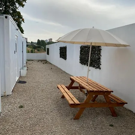 אכסניה Casa Vale Ecotainer