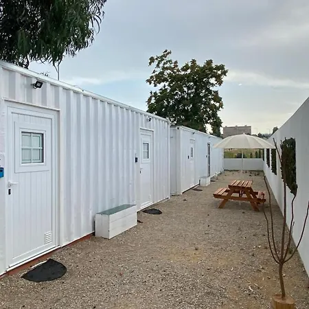 Casa Vale Ecotainer אכסניה