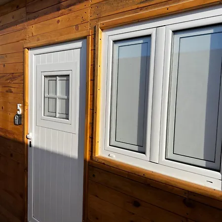 Casa Vale Ecotainer بيت شباب Lisboa