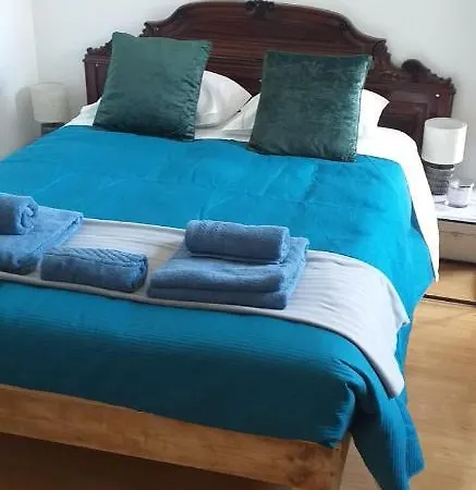 Hostel Casa Vale Ecotainer Lissabon