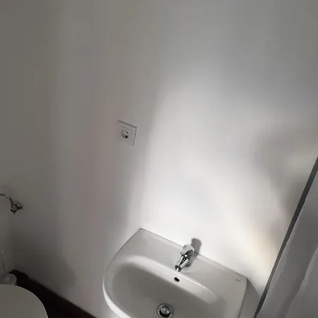 Hostel Casa Vale Ecotainer Lissabon