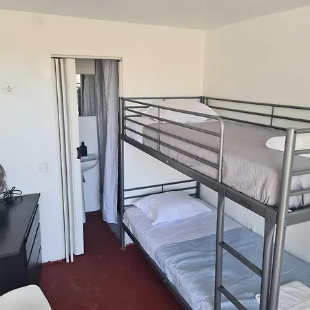 Casa Vale Ecotainer אכסניה *